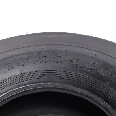 Шина 10,00-16 8нс KNK35 115A6 без камери без ободної стрічки (SEHA) Шина 10,00-16 8нс KNK35 115A6 без камери без ободної стрічки (SEHA)