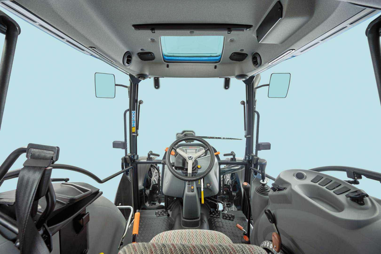 Стандартна кабіна та ROPS